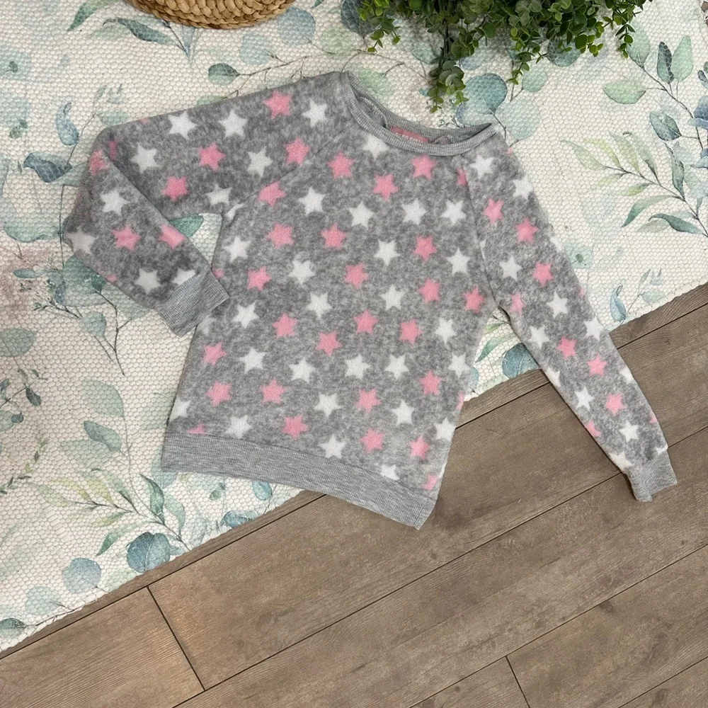 New BCBGirls Gray and Pink Star Cozy Soft Sweatshirt Size Small 7/8